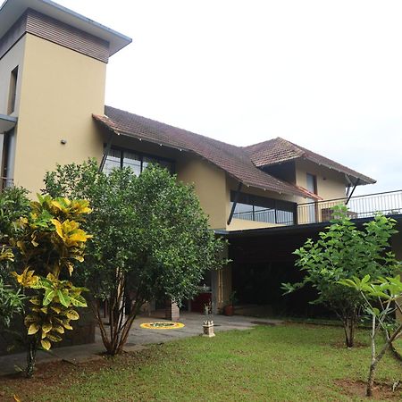 Homestay Namaha Meppādi Exterior foto